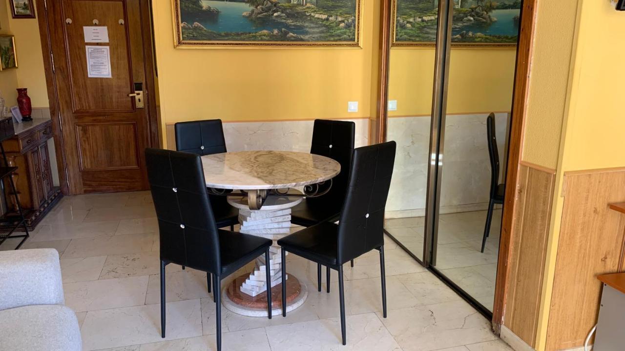 Apartamentos Suites Torr Madrid Exterior foto